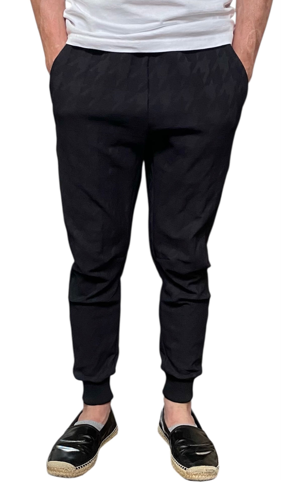 Mesh JQ Cropped Sweat-Pants w/ breathable